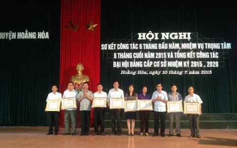 Huyện ủy Hoằng Hóa tổ chức hội nghị sơ kết công tác 6 tháng đầu năm, nhiệm vụ trọng tâm 6 tháng cuối năm 2015 và tổng kết công tác đại hội Đảng cấp cơ sở nhiệm kỳ 2015 – 2020.